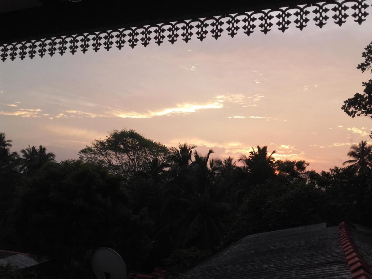 Disna Place Unawatuna Buitenkant foto